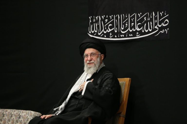 El líder supremo de Irán insinúa un cambio para unificar al país