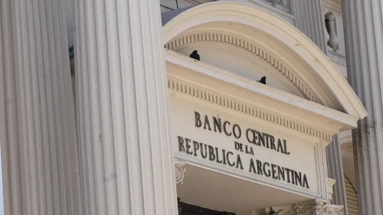 Argentina: la deuda externa bruta asciende a u$s 305.043 millones