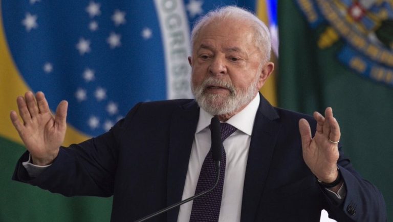 Exportaciones de Brasil resisten con un alza del 3,9% en agosto pese al arancel del 50% de EEUU