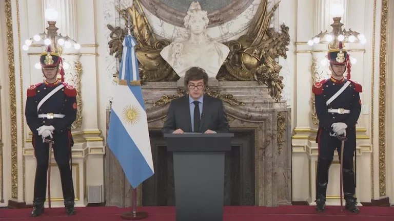 Milei anuncia un presupuesto concentrado en áreas sociales