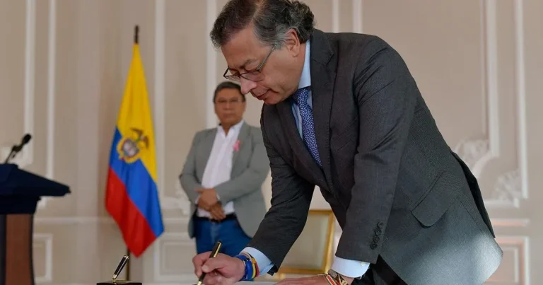 Colombia retira a su embajador en EE.UU. tras las amenazas de Trump sobre aranceles y drogas