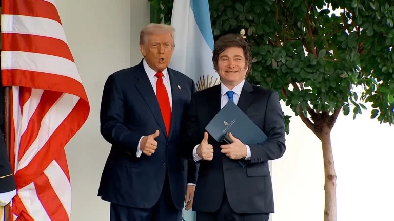 Donald Trump a Javier Milei en la Casa Blanca: «Si pierde las elecciones no seremos generosos con Argentina»