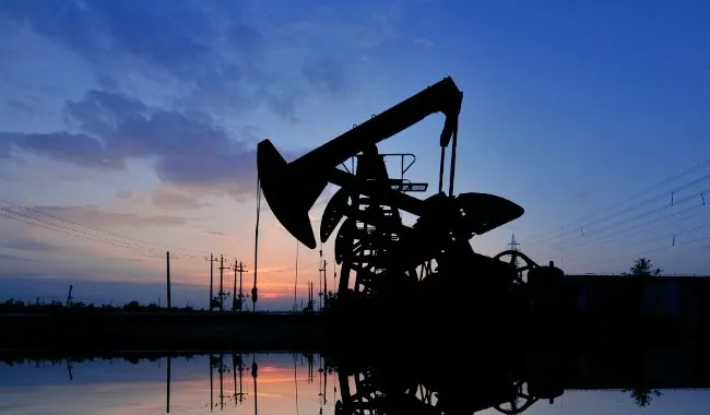 El petróleo se dispara mientras Trump intensifica las sanciones contra Rusia