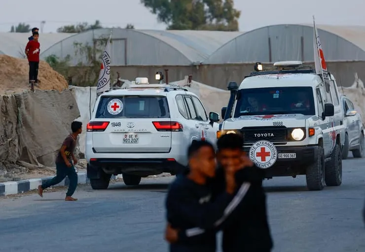 Hamás entrega los cuerpos de otros dos rehenes a Israel