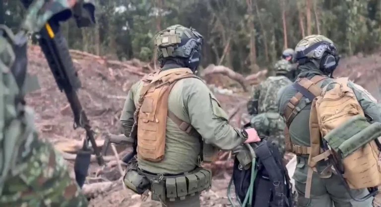 Mordisco acusa a Petro y advierte represalias por operaciones militares en Guaviare y Arauca