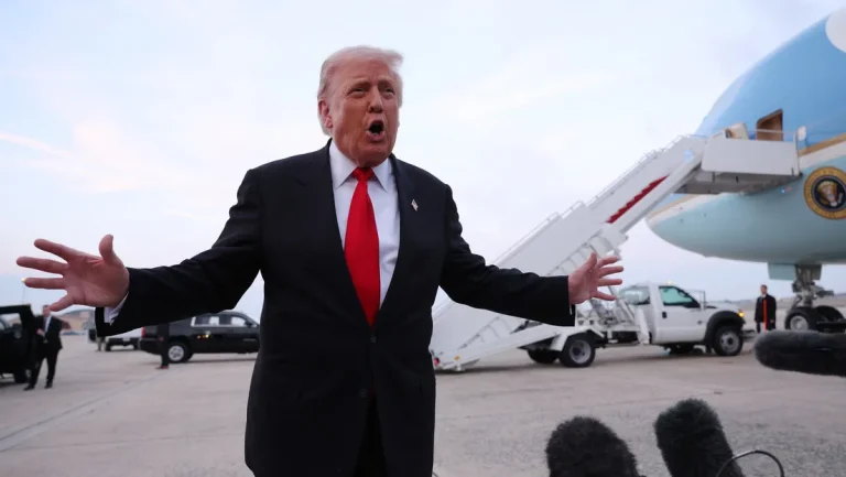 Trump promete detener por tierra el narcotráfico “procedente de Venezuela”