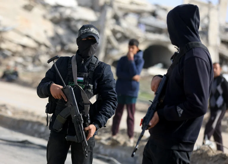 Milicias anti-Hamas se expanden en zonas ocupadas y buscan poder