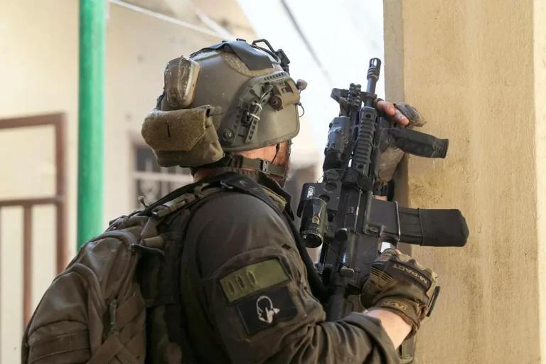 Israel avanza en el sur de Siria y complica un acercamiento con Damasco