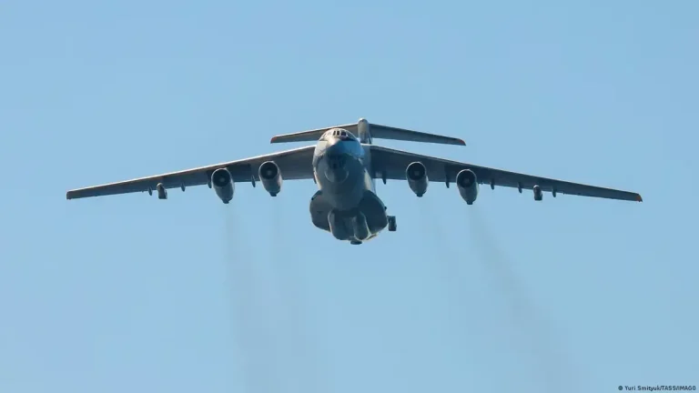 Japón expresa «grave preocupación» por vuelos Rusia-China