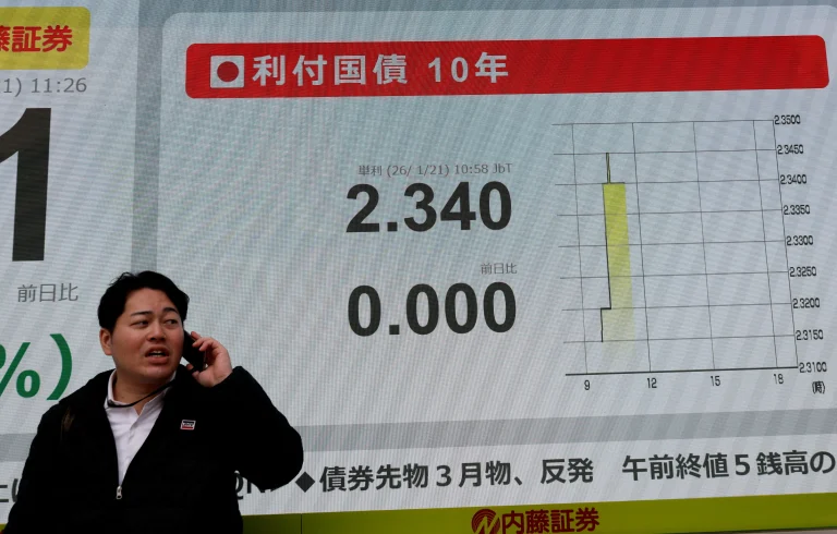 ¿Qué opciones tiene Japón para calmar el derrumbe de su mercado de bonos?