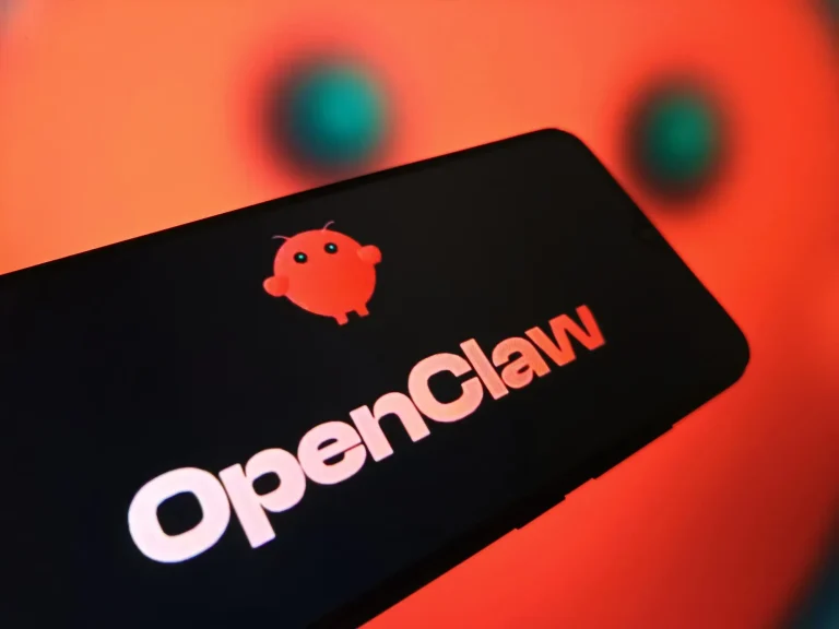 China se mueve para frenar el uso de OpenClaw AI en bancos y organismos estatales
