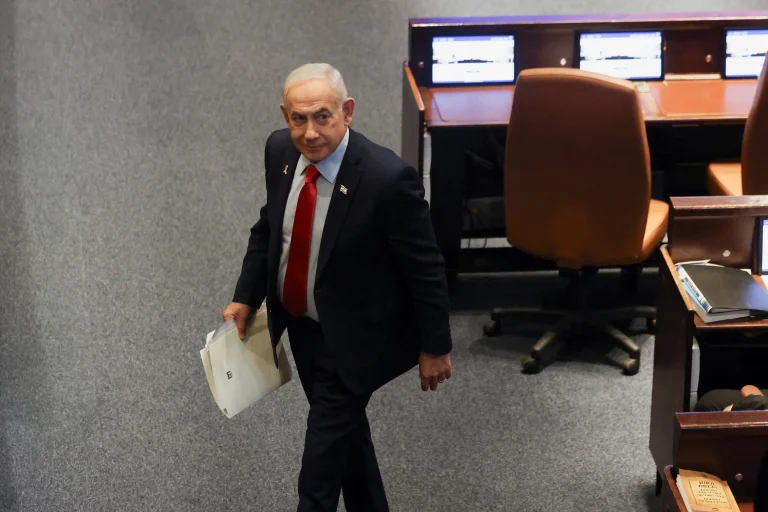 Netanyahu publica un video para desmentir rumores de su muerte difundidos en Irán