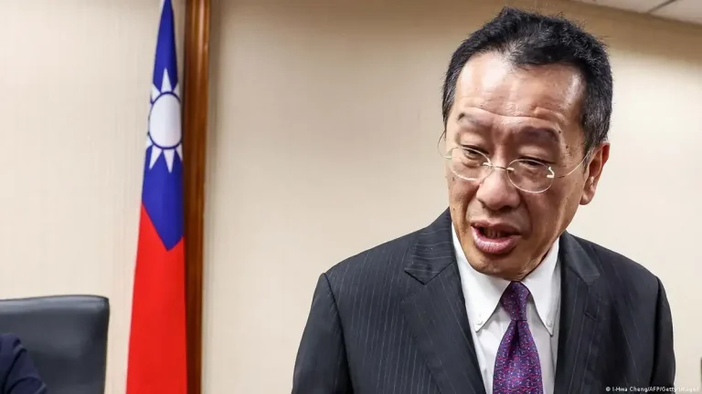 Taiwán niega retrasos de EE.UU. en la venta de armamento