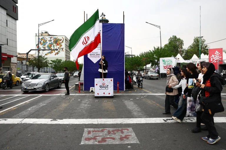EE.UU. ve con buenos ojos un acuerdo con Irán, pero las negociaciones no concluyen a horas del ultimátum