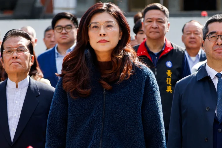 La líder de la oposición en Taiwán viajará a China en medio de una renovada presión de Beijing por la “reunificación”.