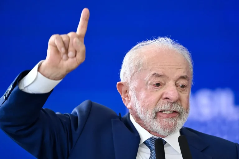 Lula recupera la ventaja en la carrera presidencial de Brasil mientras Bolsonaro queda golpeado por un escándalo