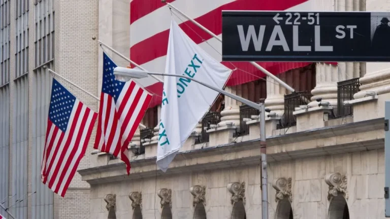 La SEC plantea eliminar los resultados trimestrales y permitir informes semestrales en Wall Street