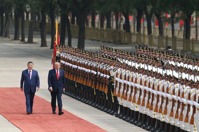 Xi advierte a Trump sobre Taiwán tras una cálida bienvenida a la delegación de EE.UU.