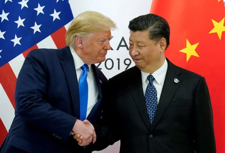Golpeado por la guerra con Irán, Trump llega a China necesitado de victorias políticas