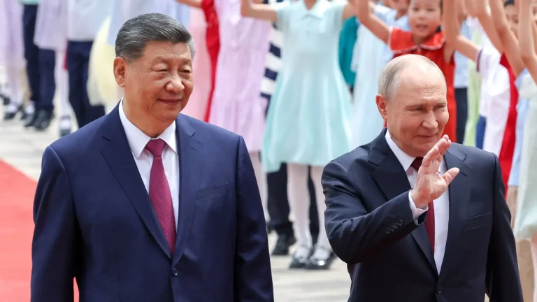 Xi y Putin celebran su alianza mientras firman acuerdos para profundizar vínculos