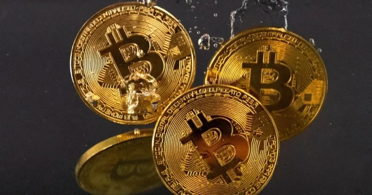 Bitcoin llega a un vencimiento clave de u$s 10.000 millones en medio de la presión vendedora