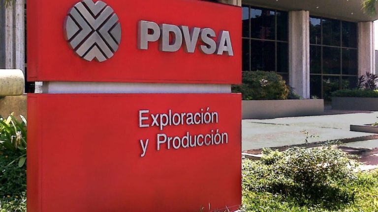 EEUU flexibiliza sanciones a PDVSA y autoriza operaciones con Conviasa