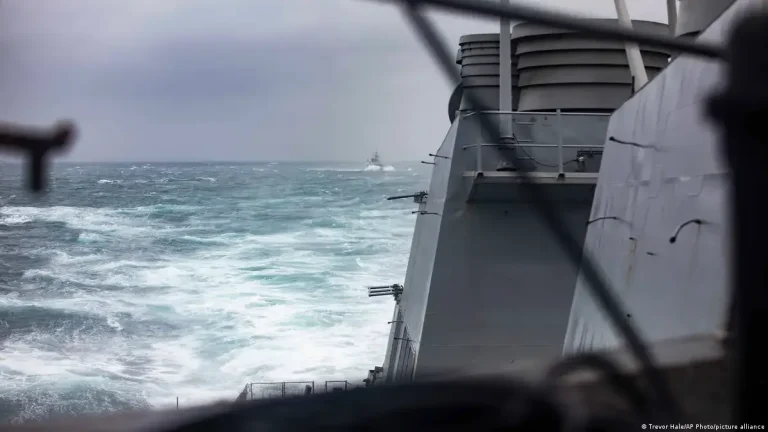 Guardacostas chinos y taiwaneses se enfrentan en isla Pratas