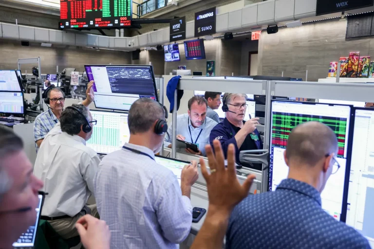 Las acciones en Wall Street frenan las pérdidas gracias al impulso del sector energético