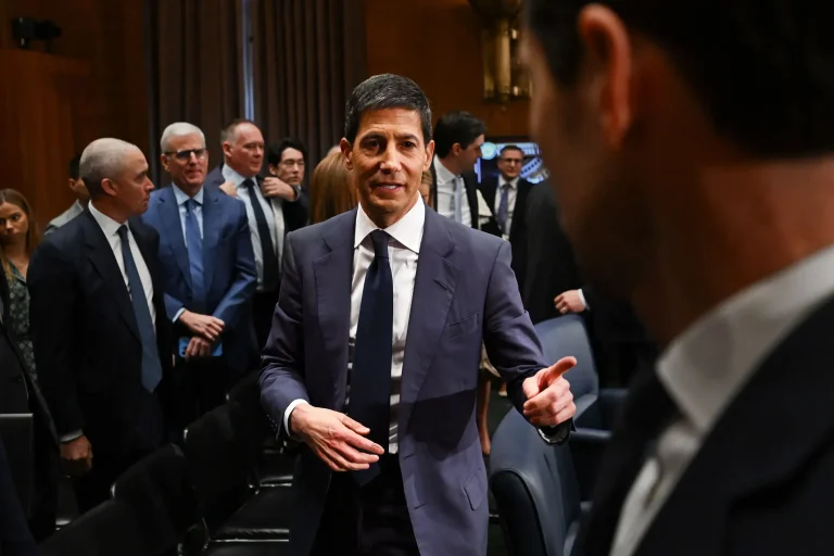 Aumentan las apuestas por una suba de tasas de la Fed antes del dato de inflación y del testimonio de Warsh